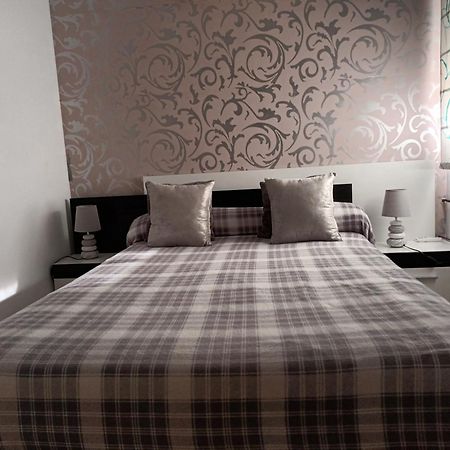 בוריאנה Piso Amplio De 3 Habitaciones, 2 Banos, Ascensor Y Parking מראה חיצוני תמונה