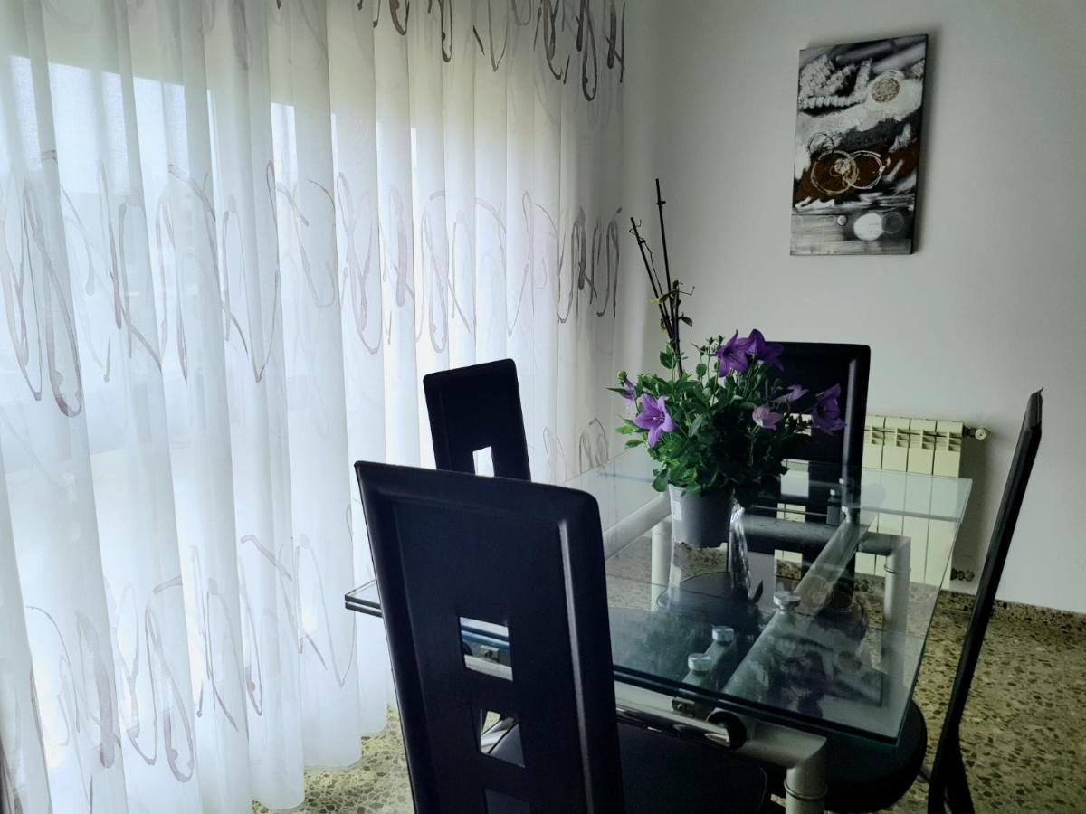 בוריאנה Piso Amplio De 3 Habitaciones, 2 Banos, Ascensor Y Parking מראה חיצוני תמונה