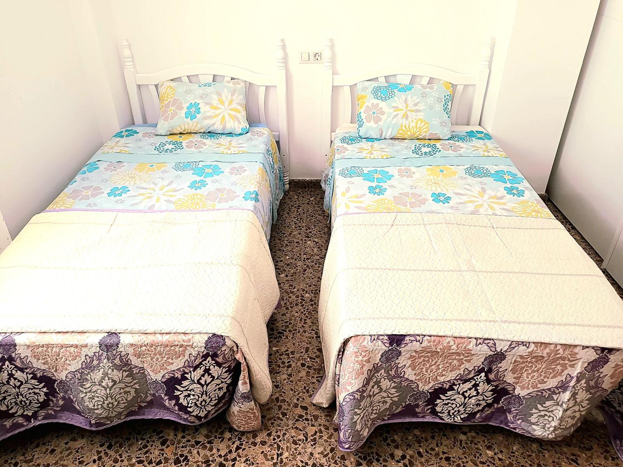 בוריאנה Piso Amplio De 3 Habitaciones, 2 Banos, Ascensor Y Parking מראה חיצוני תמונה
